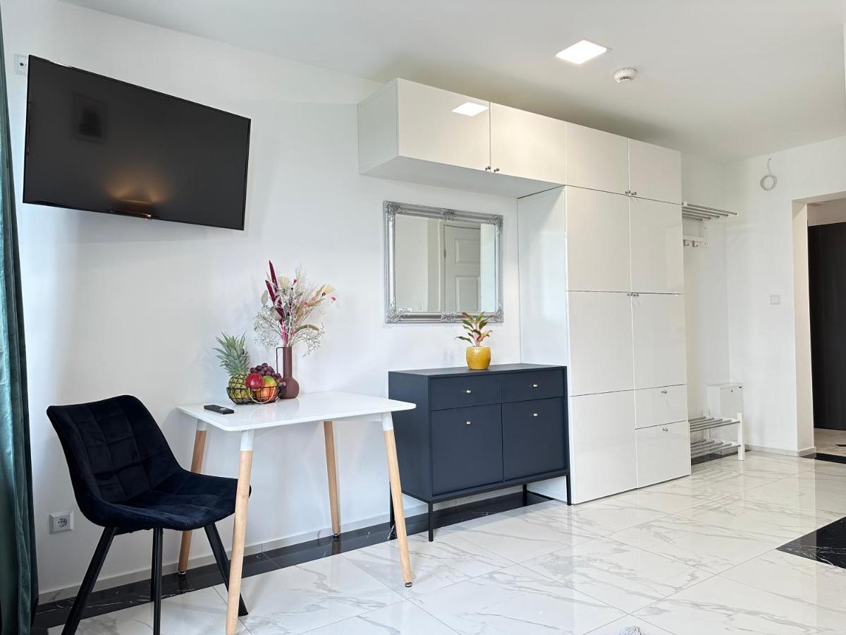 Moveen! Wynajem Apartamentow We Wroclawiu! 10 Minut Od Centrum Exterior photo