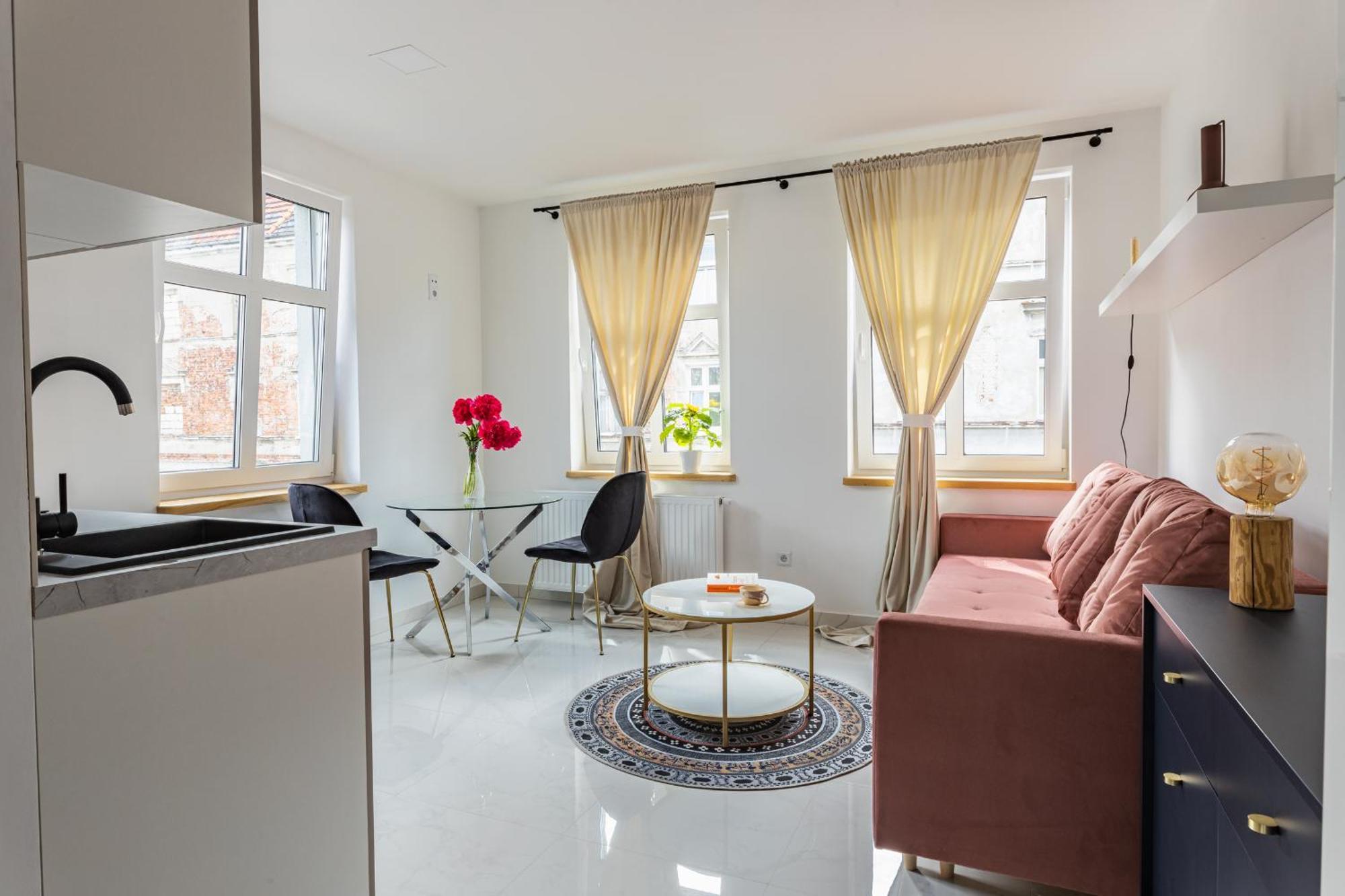 Moveen! Wynajem Apartamentow We Wroclawiu! 10 Minut Od Centrum Exterior photo