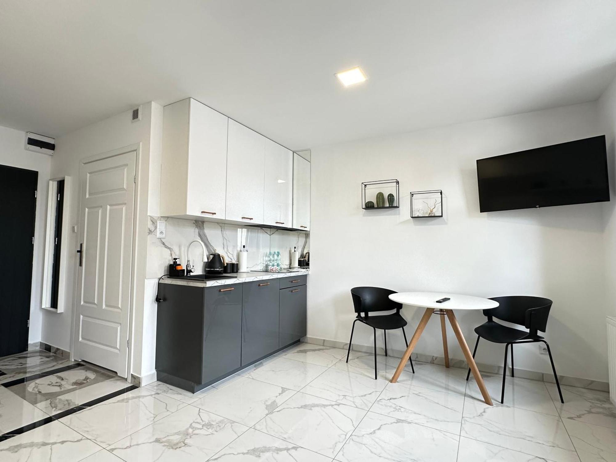 Moveen! Wynajem Apartamentow We Wroclawiu! 10 Minut Od Centrum Exterior photo